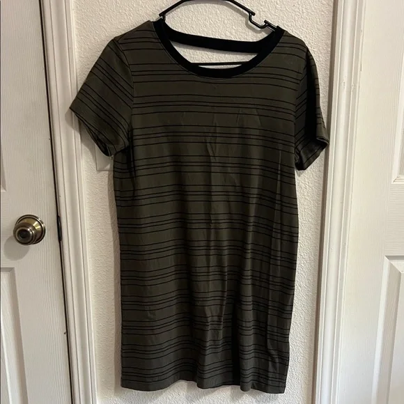 slim fit dress slacks Chaser T-Shirt Streaky Grey Mini Dress main image 0